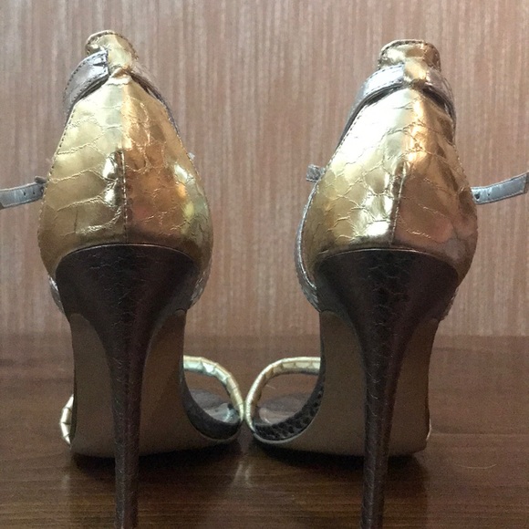 FINAL! Must go by 8/15 Guess silver and gold heel - Picture 2 of 4